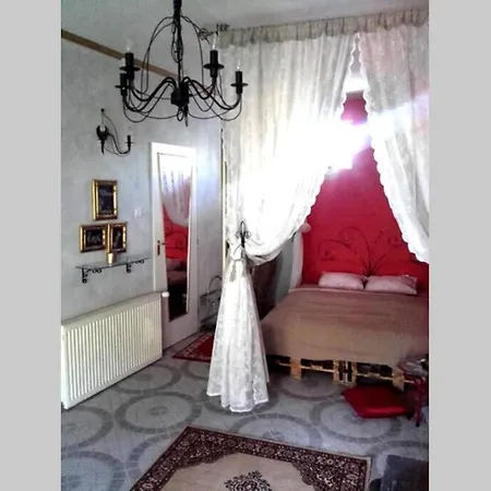 Apartment Romantic Studio In The Heart Of The City *